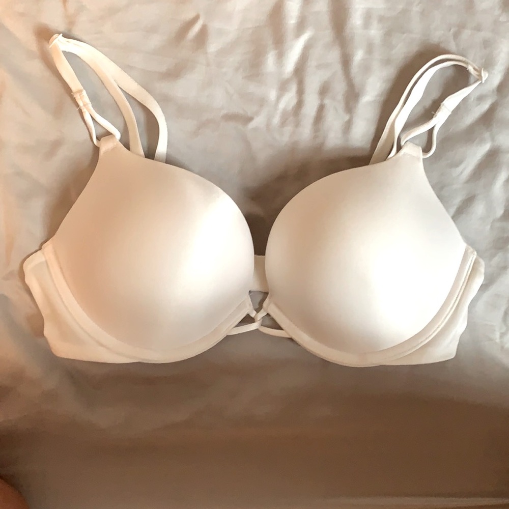 Victoria’s Secret Bra Size 34 B Bombshell